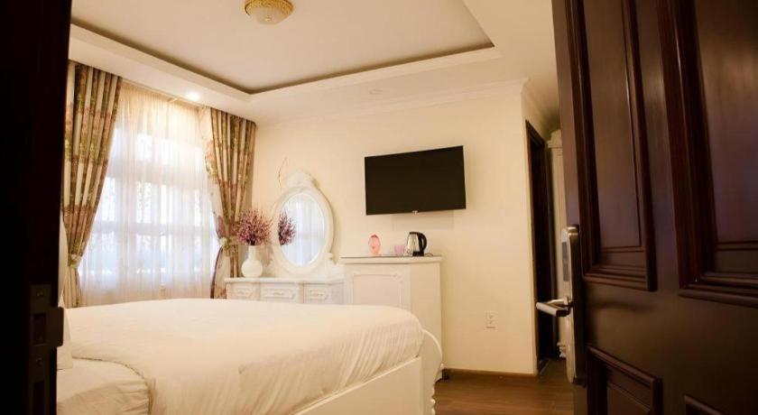Hoa Sen Vang Hotel Dalat Exterior foto